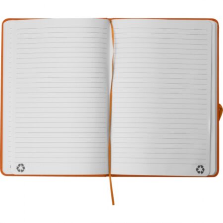 Pomarańczowy notes z materiałów z recyklingu w linie