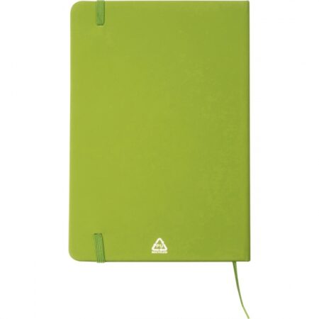Jasnozielony notes A5 w linie z recyklingowanych materiałów